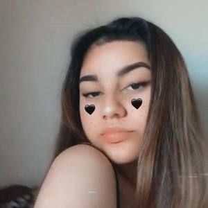 Meet your Posher, Julissa